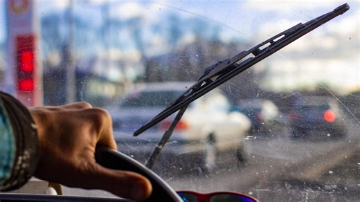 Should you use your windshield wiper fluid in freezing temperatures?