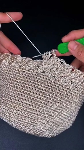 Easy Diy Crochet Hat 👒 #crochet #knitting #crocheting #handmade #diy