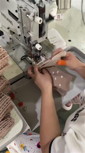 Our socks tagging machine/socks label machine 🤝👏