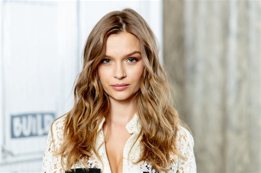 Josephine Skriver Stuns In Bikini, Has "Girls Week"