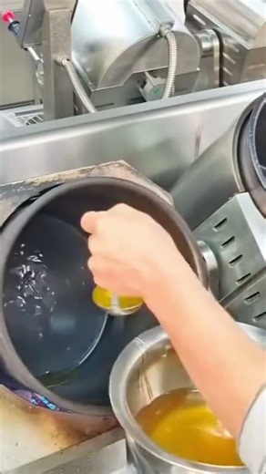 making a dish using a sophisticated heating tool#shorts #trending #youtubeshorts #viral