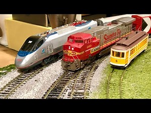 HO Trains & Locomotives Running on the Layout Live