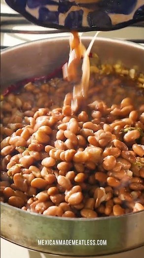 Making Refried Beans (Frijoles Refritos) #asmr #asmrcooking #mexicanfood #beans #budgetfriendly