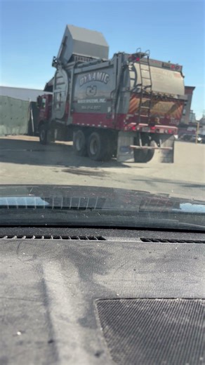 Dynamic front loader #automobile #garbagecollection #trucker #trucking