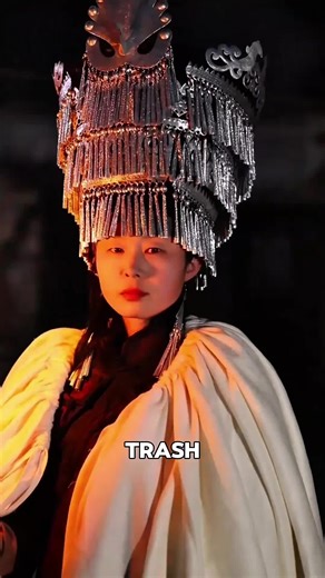 ​She Turned Trash Into a Royal Crown 👑 | DIY Crown