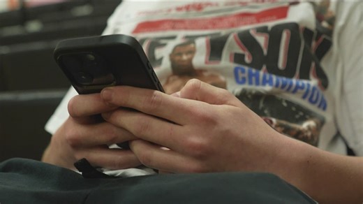 Kuna School District looking to add cell phone policy