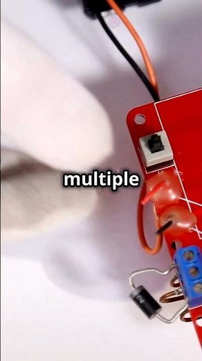 How Does I2C Communication Work? Explained Simply #diyelectronics #electronicseducation #facts