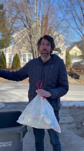 🚨 Landfills aren’t just a “somewhere” for our trash—they're fueling a full-blown waste crisis. 🚨 Just Zero’s landfill issue brief uncovers the true cost of burying waste—from environmental injustice to methane emissions and the staggering amounts of trash mega-landfills take in each year. Want to know which landfills pollute the most and how we can fix this broken system? Read the full brief now. ⬇️ https://buff.ly/4gvGSUL #ZeroWaste #LandfillCrisis