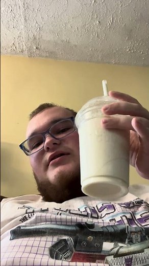 ￼ Ranking Dairy Queen‘s new autumn maple cookie milkshake