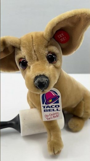 TACO BELL Talking Chihuahua Plush Dog 81143 12 Inch "Yo Quiero Taco Bell" 1998