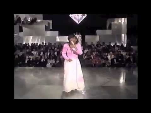 Stephanie Mills American Music Award Performance! (1981)