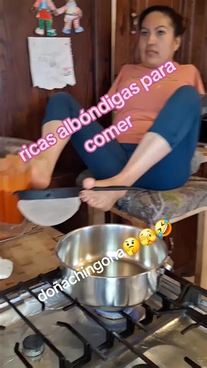 preparando albóndigas de camaron seco #masa #chile #ajo #sal #doñachingona🤔🫣🤣