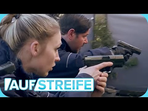 Höchste Alarmstufe: Polizisten stürmen bewaffnet das Drogen-Restaurant! | 2/2 | Auf Streife | SAT.1
