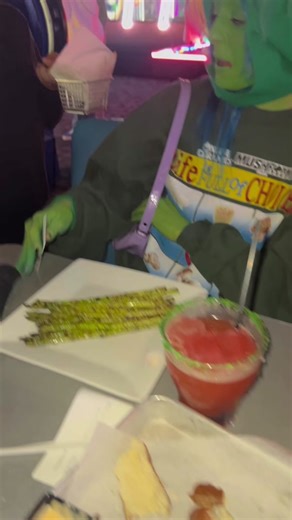 the night started off so good….. #halloween