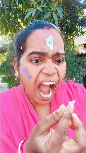 😜 She Tried to Clean It… But Started Screaming! 🎭