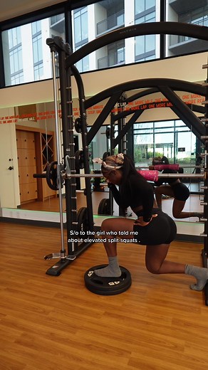 Elevated Split Squats on Smith Machine: A Must-Try Lower Body Workout!