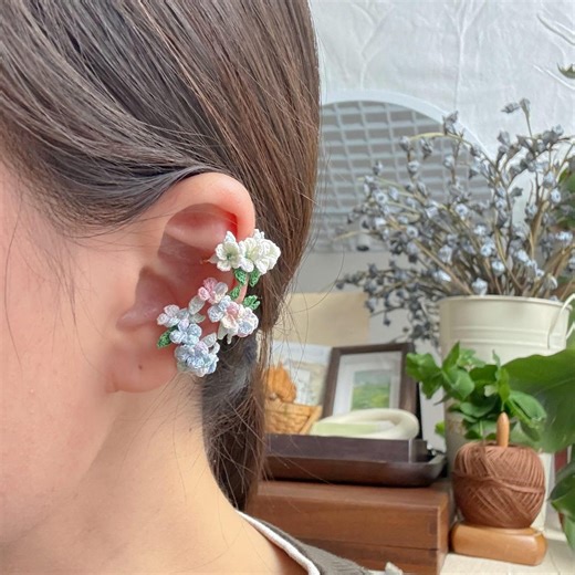 Handmade Crochet Flower Ear Cuff, Tiny Floral Ear Cuff, Non Piercing Ear Jewelry, Botanical Jewelry, Cute Gift for Her,custom Made - Etsy