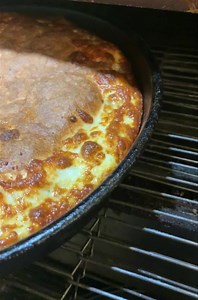 Best way to seal a pizza pie?!?! CHEESE! Get your pie encrusted with your favorites! Doesn’t matter if it’s pepperoni, cheese, bacon, or anything else! We’ll make it happen!!!🫡 | Vizzy's Pizza Palace