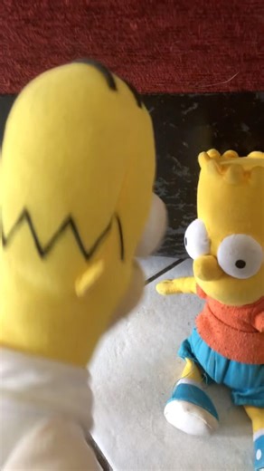 When Bart Simpson learns Spanish with Homer #humor #simpsons #bartsimpson #homersimpson