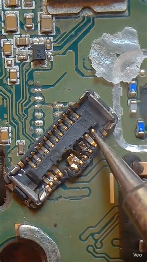 display connector pin change