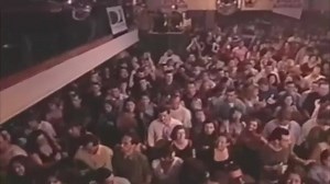 Ed Motta, que marmota! O Ed Motta vacilou e a 98 não iria deixar isso passar em branco. Se liga no "novo clipe" que fizemos pro cara!!! Cantando: Harmony Vox | REDE 98