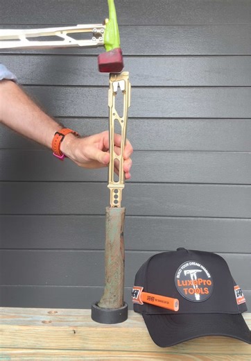 Build your dream hammer with LuxeProTools Kinetic Customs Nighthawk Titanium handle hammer. Made in the UK and built to last! So many Colours to choose from 😮‍💨 We ship world wide Link in BIO Luxeprotools.Com