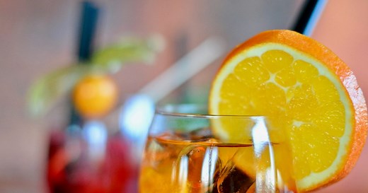 What’s a Swizzle Stick and How Do You Use It?