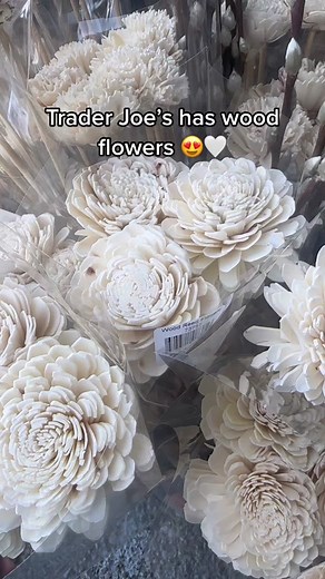 DIY Wood Flower Bouquet Tutorial for 2023 Brides | Trader Joe's Dahlias