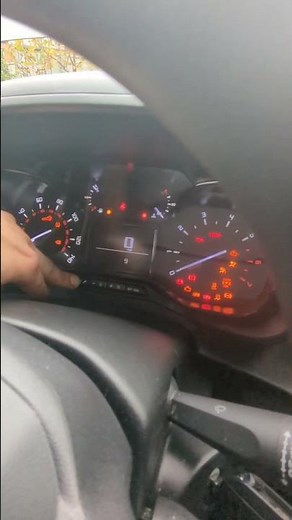 NEW Citreon Berlingo 2023 🚐 How to reset the service light? #van #citreon #service