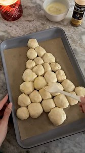 52K views · 134 reactions | Pull-apart cheesy Christmas tree 燎 | MetDaan Cakes | Facebook