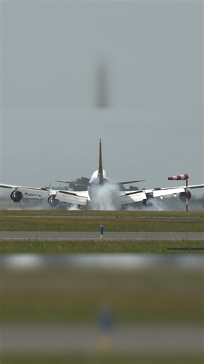 Pete Hutchison on Instagram: "Freight and Furious! (Atlas Air Boeing 747 SLAMMER Landing in Strong Wind) A great video via CobraEmergency on YouTube 📸 Commentary by Pete the Irish Pilot 🎙️ #aviation #landing #shorts #europe #shortsviral"