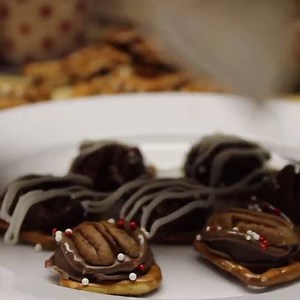 61K views · 1.1K reactions | Make these turtle candies for Valentine’s Day—or, whenever you need a fix. They’re a great last-minute treat for any potluck or gathering. Yum! | The Old Farmers Almanac | Facebook