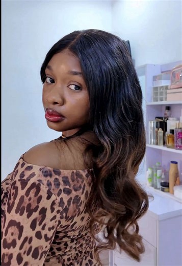 Stunning 18-Inch Wig Review and Installation