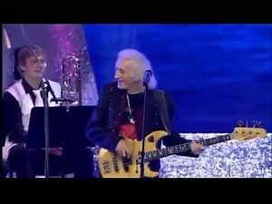 2.2M views · 10K reactions | Вспомним нашу молодость! ВИА "Поющие сердца" — В реку смотрятся облака | Russian Music Radio | Facebook