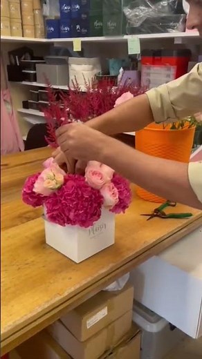 Easy flower arrangement ideas🌸How to make a flower arrangement in box💗flower box arrangement