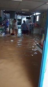 Bnjir kmi,ujn blma ndai ngtu....Rumah paula nanga kbah knowit... | Quenn Rewinna