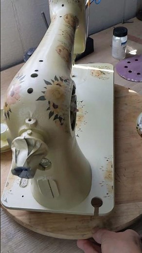 Fresh floral decals on this beautiful pearly yellow singer 66