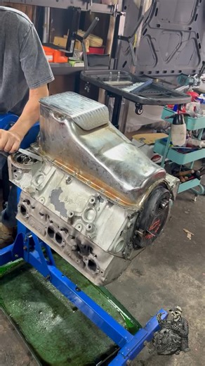 Shade Tree Mechanic on Instagram: "TPI L98 → 383 stroker Work has begun to repair the impact sound of a 383 stroker engine made by someone else. #383stroker #stroker #overhaul #rebuild #Car #Carrepair #automotiverepair #MechanicLifestyleu"