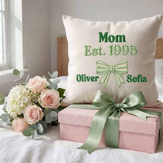 Personalized Embroidered Pillow for Mom, Custom Name Cushion, Mother’s Day Gift, Minimalist Mom Gift - Etsy
