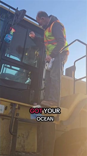 Pay Loader Cleaning! 🚜✨ "You gotta be able to see!" 👷‍♂️ ​Keeping the equipment clean is part of