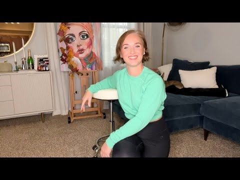 Awesome rolling stool, great for office or artists!