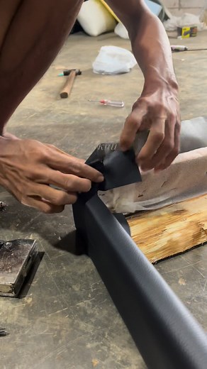 how to fold corner fabric #sofa #furniture #property #design #woodworking #fyp | Soni Syahreza