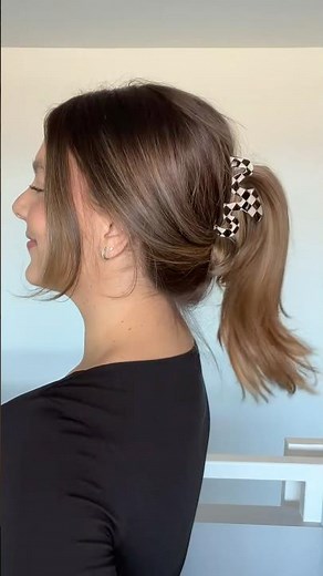 CLAW CLIP HACK! For the perfect claw clip pony everytime #clawclips #ponytailhack #hairstyle