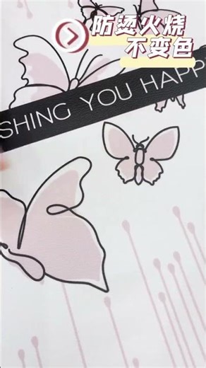 Dress up your desktop with elegance and add a touch of ritual to your life.