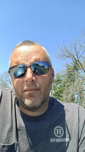 #welding #ftfb #farming #farmtok #farmer #farmlife #straightforwardfarming #caterpillar