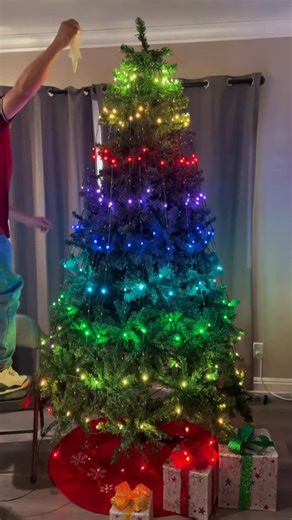 🎄 Transform Your Christmas Tree in Just 1 Minute! ✨ 👏 Skip the hassle of wrapping tangled string lights!! Our waterfall lights drop in place in just one minute, creating a dazzling light show for your Christmas tree that makes your home feel more magical and festive. | Letinvited=ll