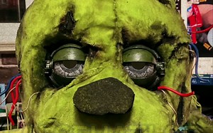 [FNAFCOSPLAY]巨还原！国人自制弹簧头套的过程记录！