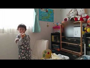 Eテレ2355/0655日めくりアニメを麦茶飲みながら見る5歳児男の子（発達障がい（知的障害）-自閉性スペクトラム症）ママと一緒に