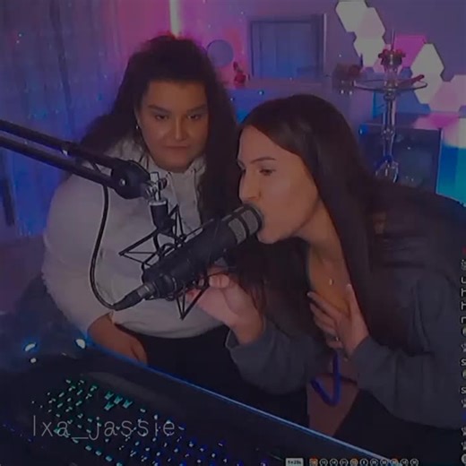 Singen wir 'Alle meine Entchen' zu dritt auf Twitch