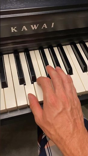 Concerning hobbits 🍂 | Easy tutorial out this Sunday! #pianotutorial